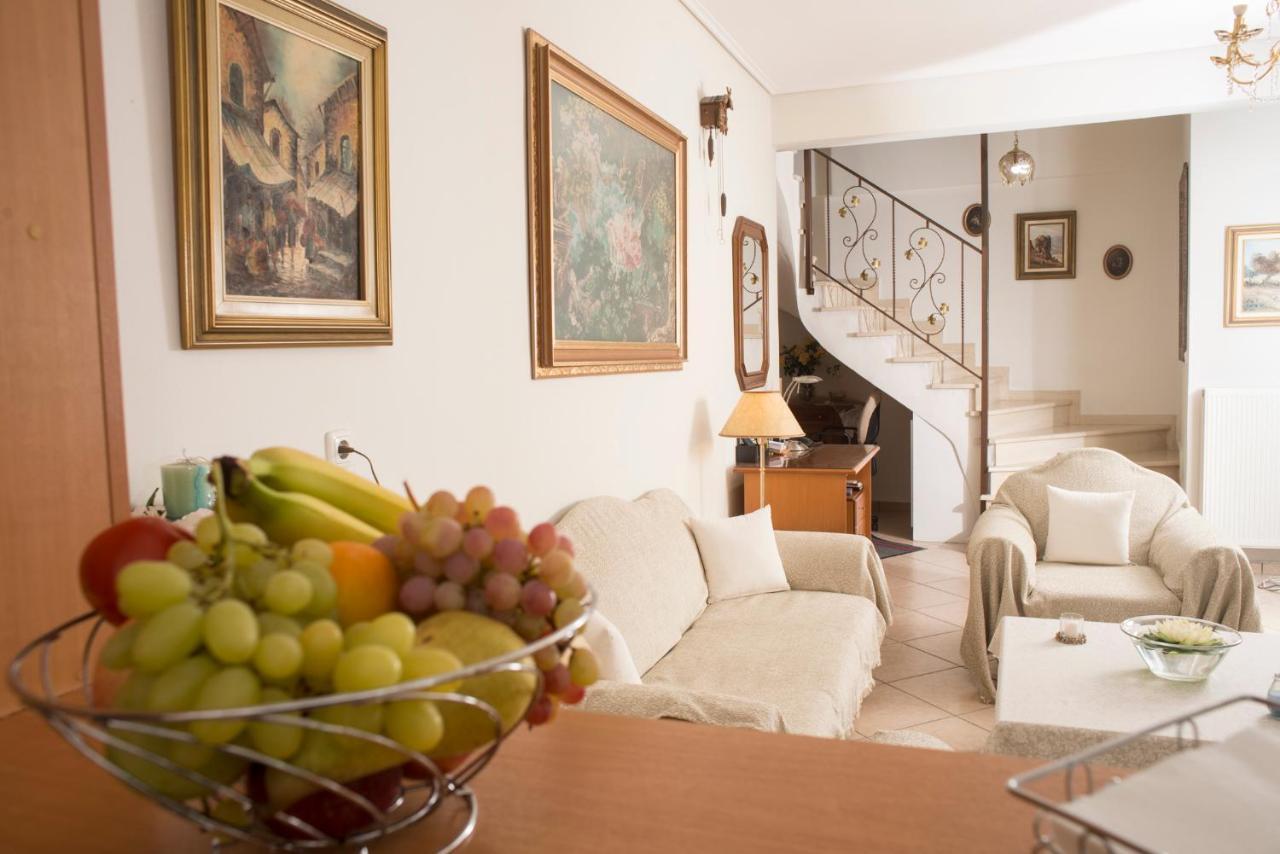 Maisonette With Garden In The Heart Of The Historical Kalamata Center Esterno foto